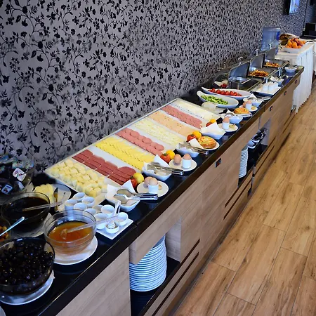 Hotel Royal 3*