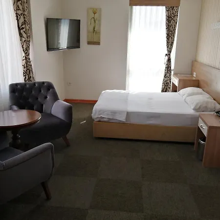 Royal Hotel 3*
