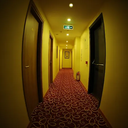 Royal Hotel