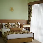 Royal Hotel