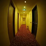 Royal Hotel