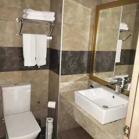 Royal Hotel